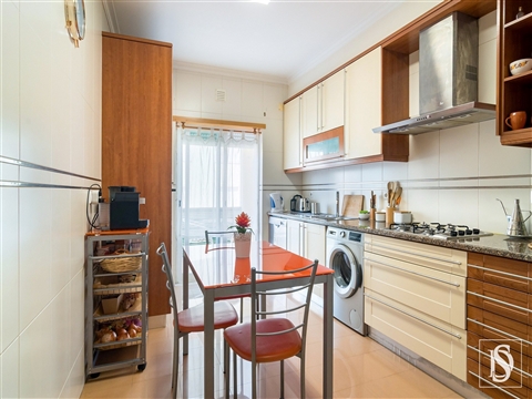 T3 Duplex + 1  na Venda do Pinheiro: O Refúgio Perfeito Perto de Tudo